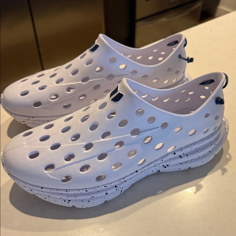 Kane White and Black Speckled Slip ons